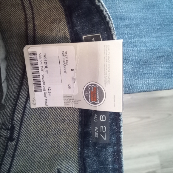 Volcom Relaxed Fit Denim Jeans - Dark Blue - Picture 2 of 5